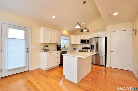 707 Old Village Circle Windsor CT 06095