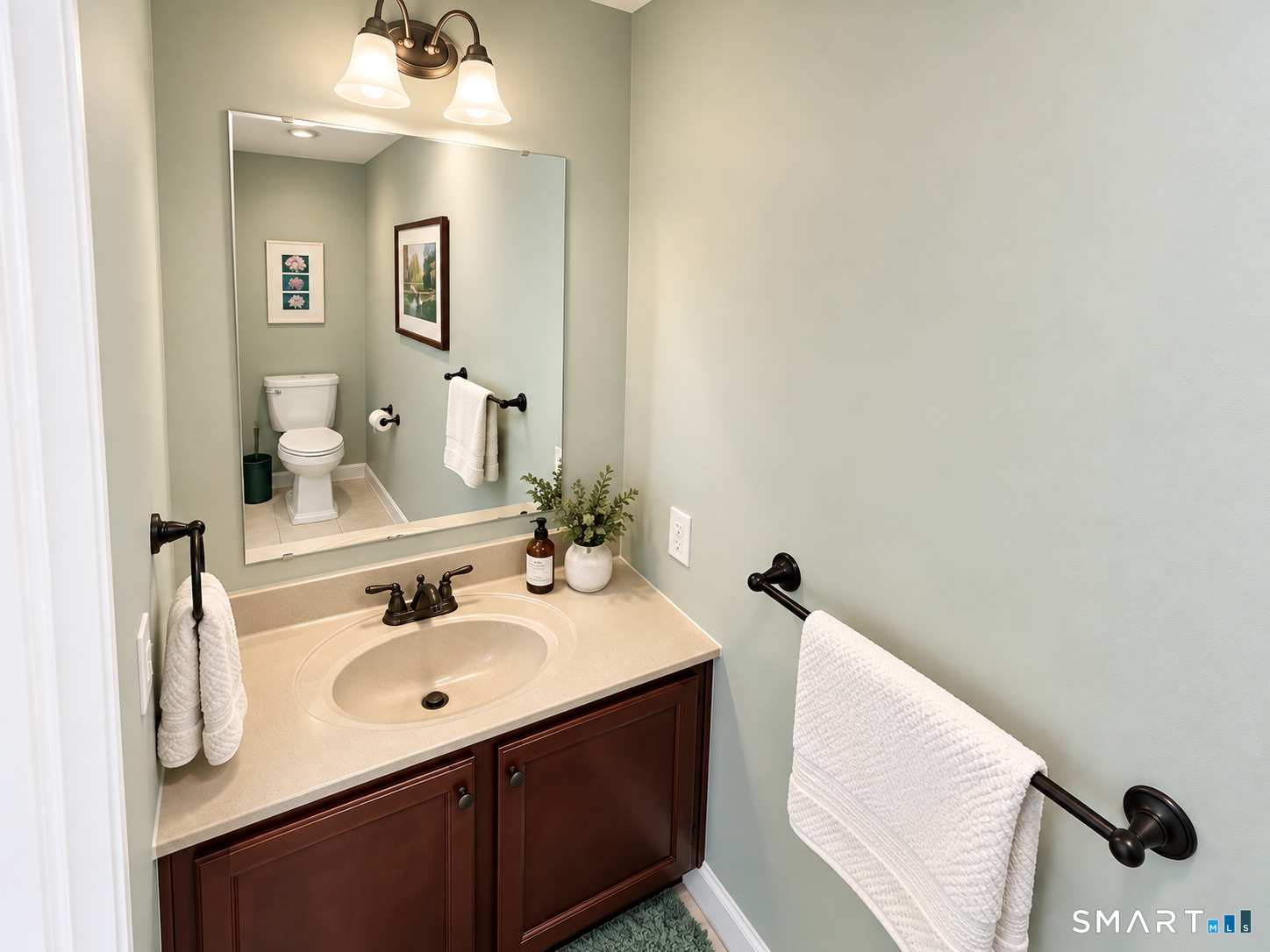 16 Ardi Court Newtown CT 06482