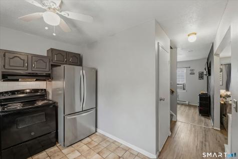 7 Maybury Circle Waterbury CT 06705