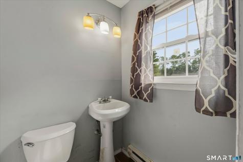 7 Maybury Circle Waterbury CT 06705