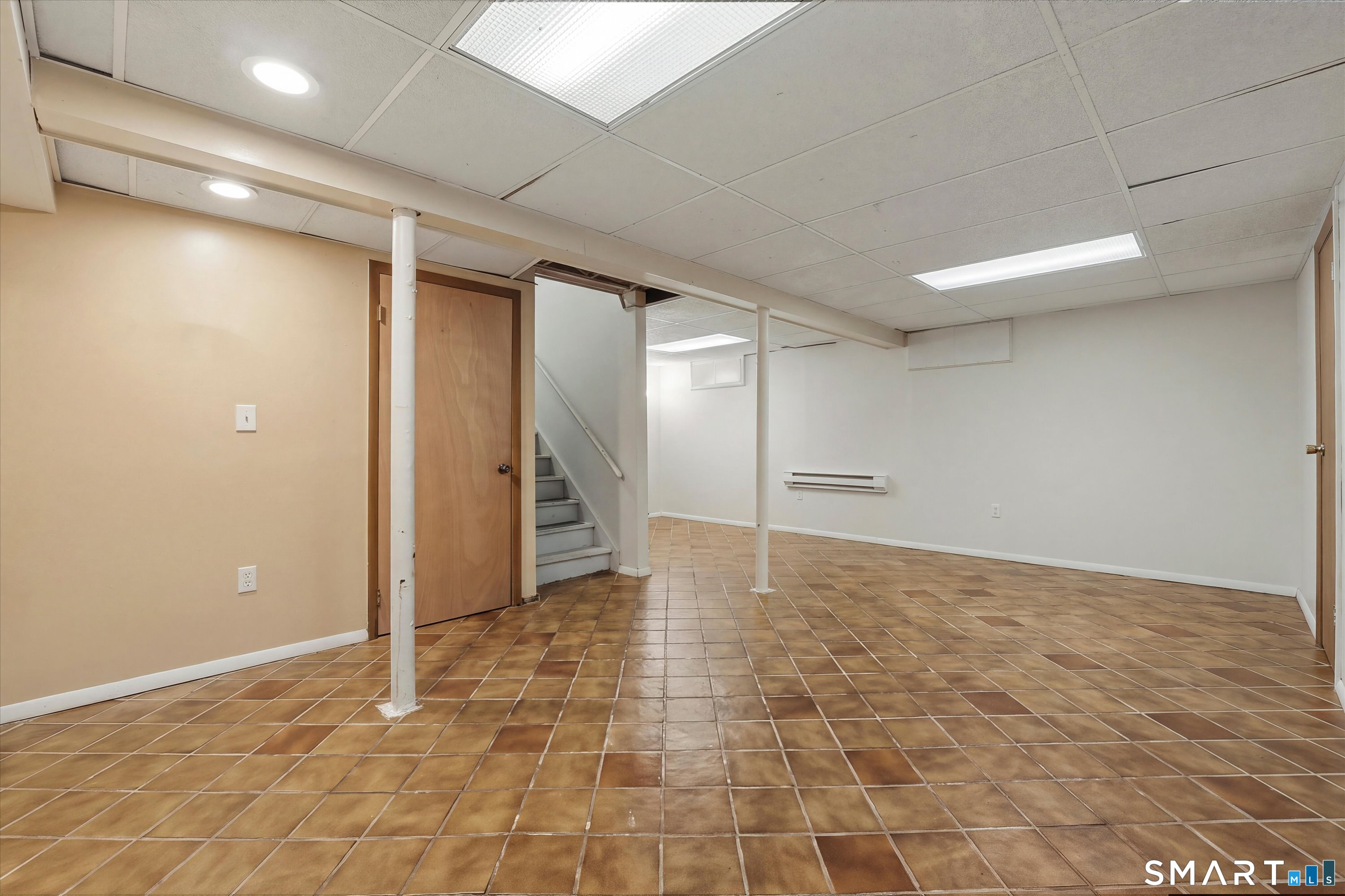 7 Maybury Circle Waterbury CT 06705