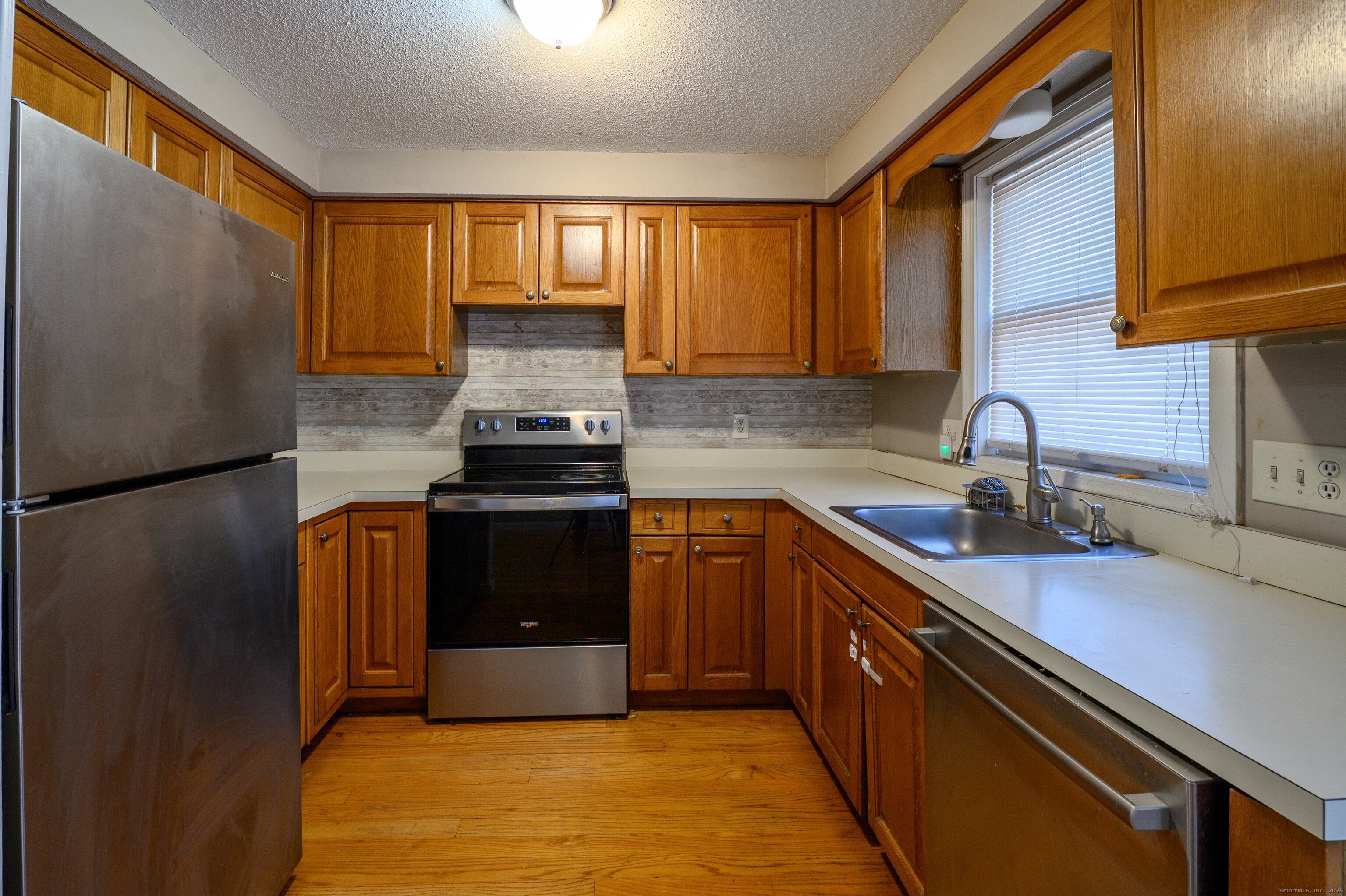 129 Brentwood Drive Wallingford CT 06492