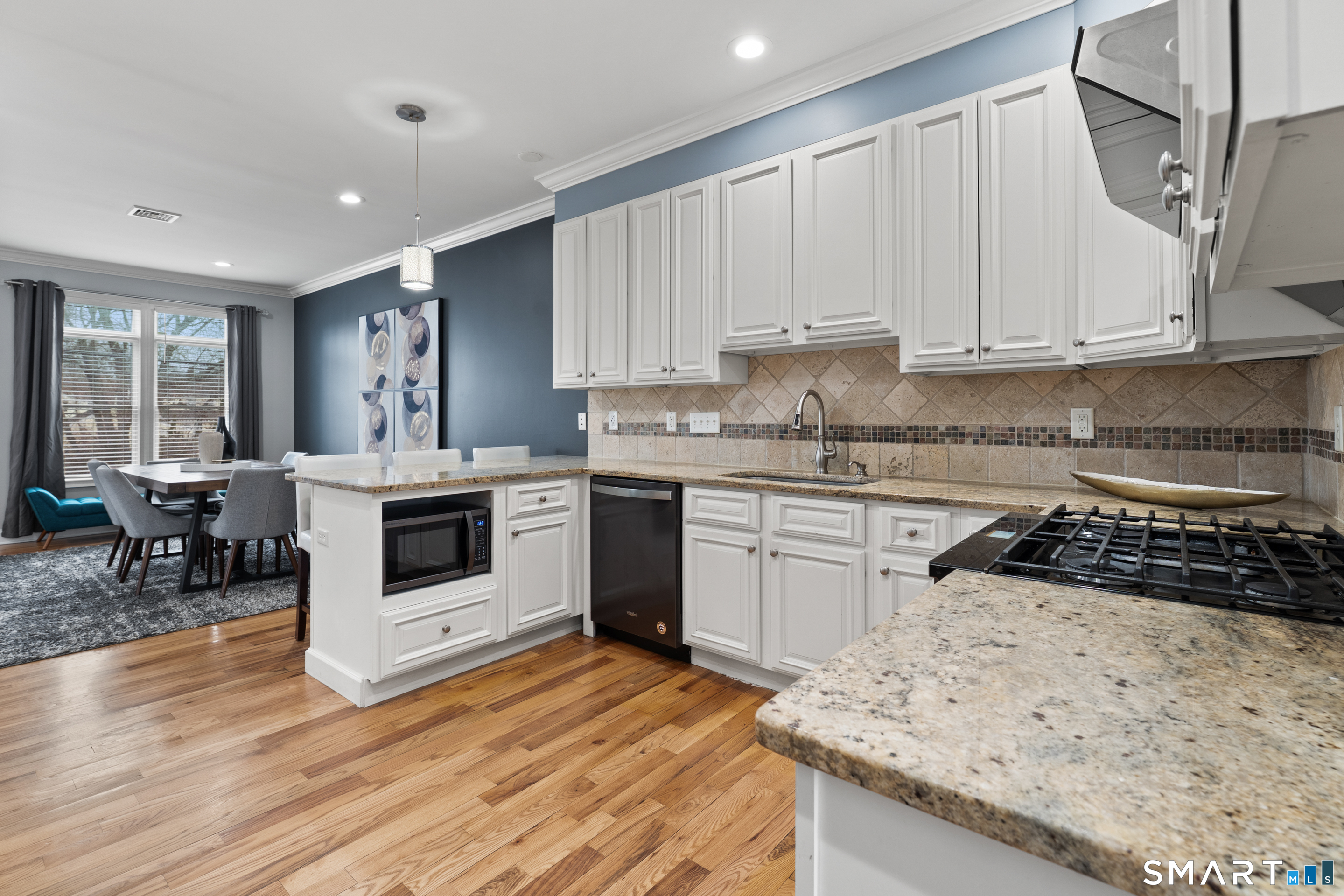 130 Brentwood Avenue Fairfield CT 06825