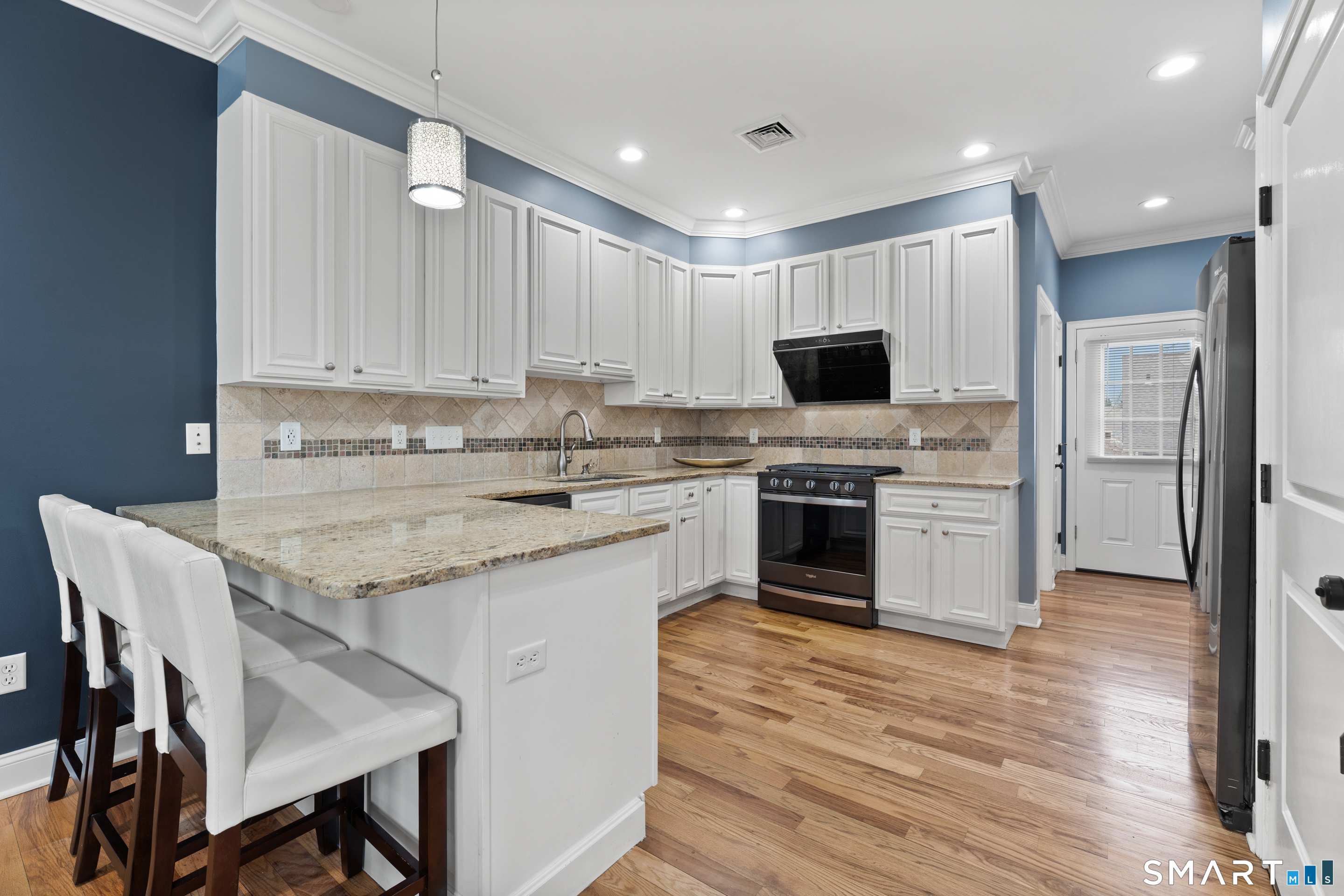 130 Brentwood Avenue Fairfield CT 06825