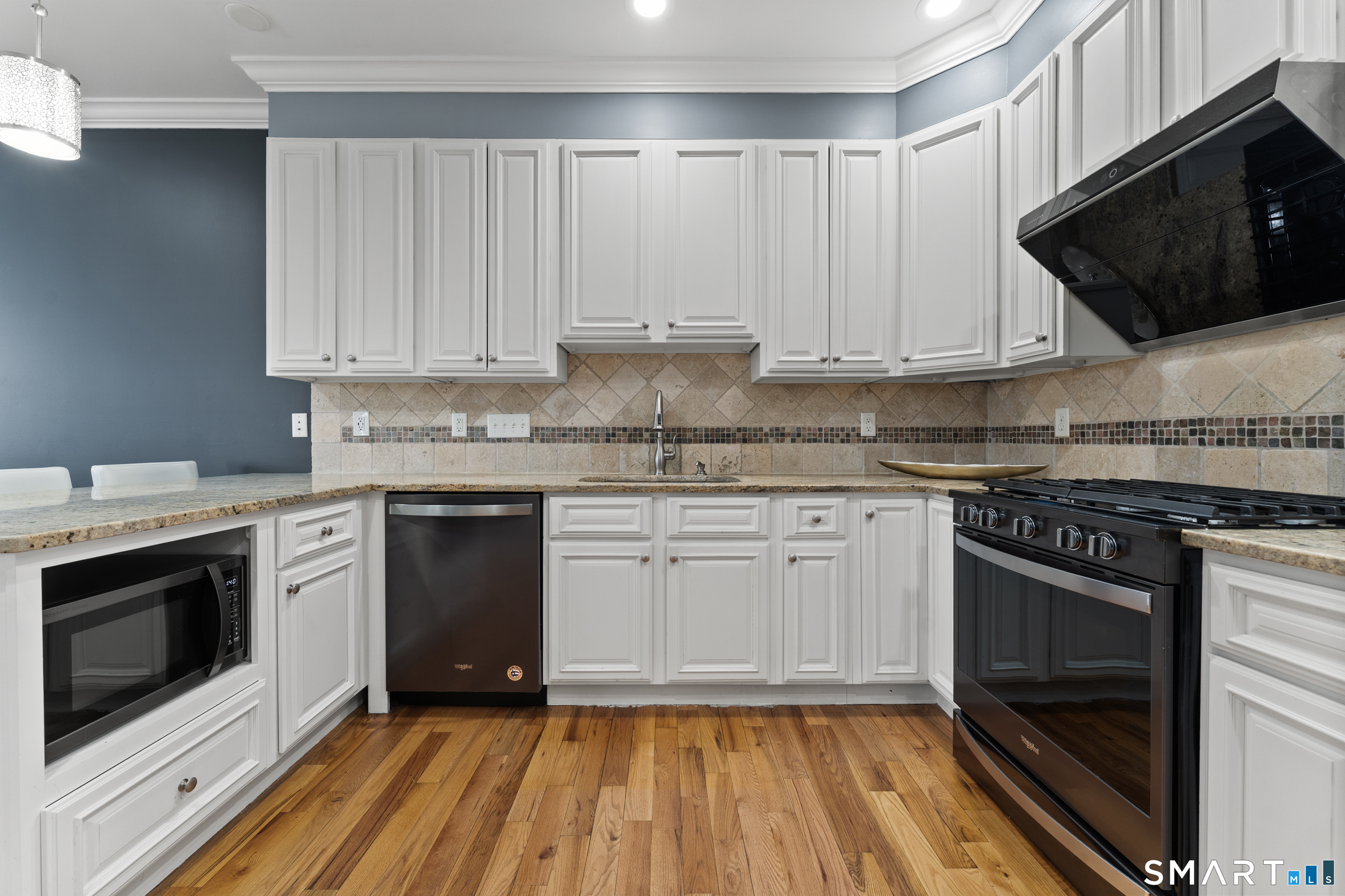 130 Brentwood Avenue Fairfield CT 06825