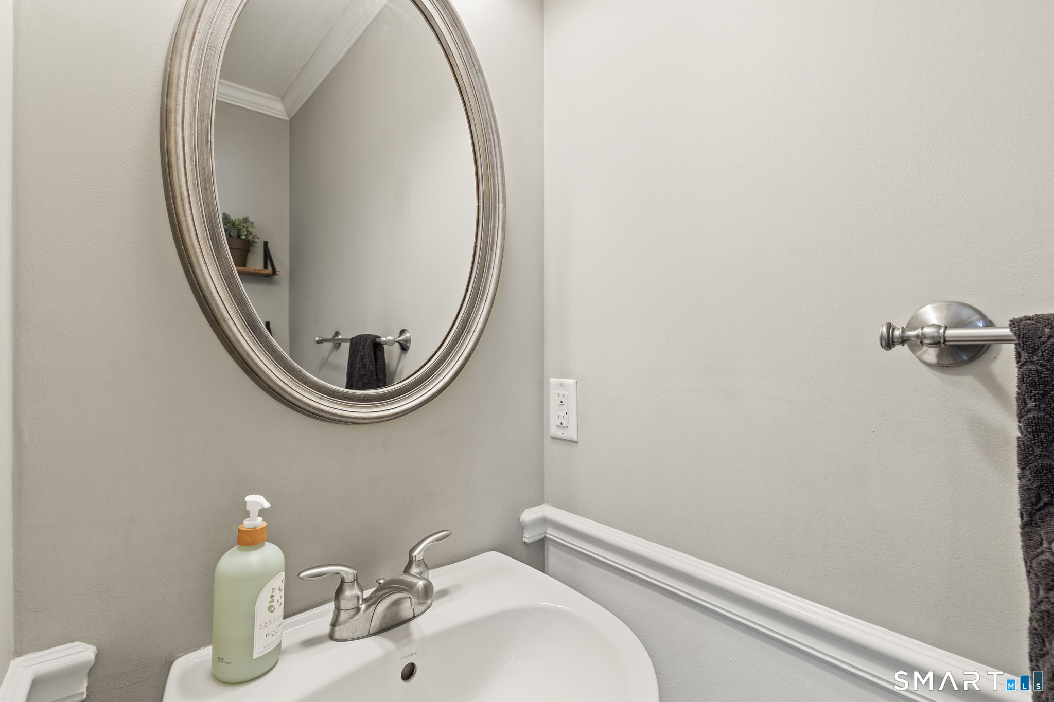 46 Donahue Lane Manchester CT 06042