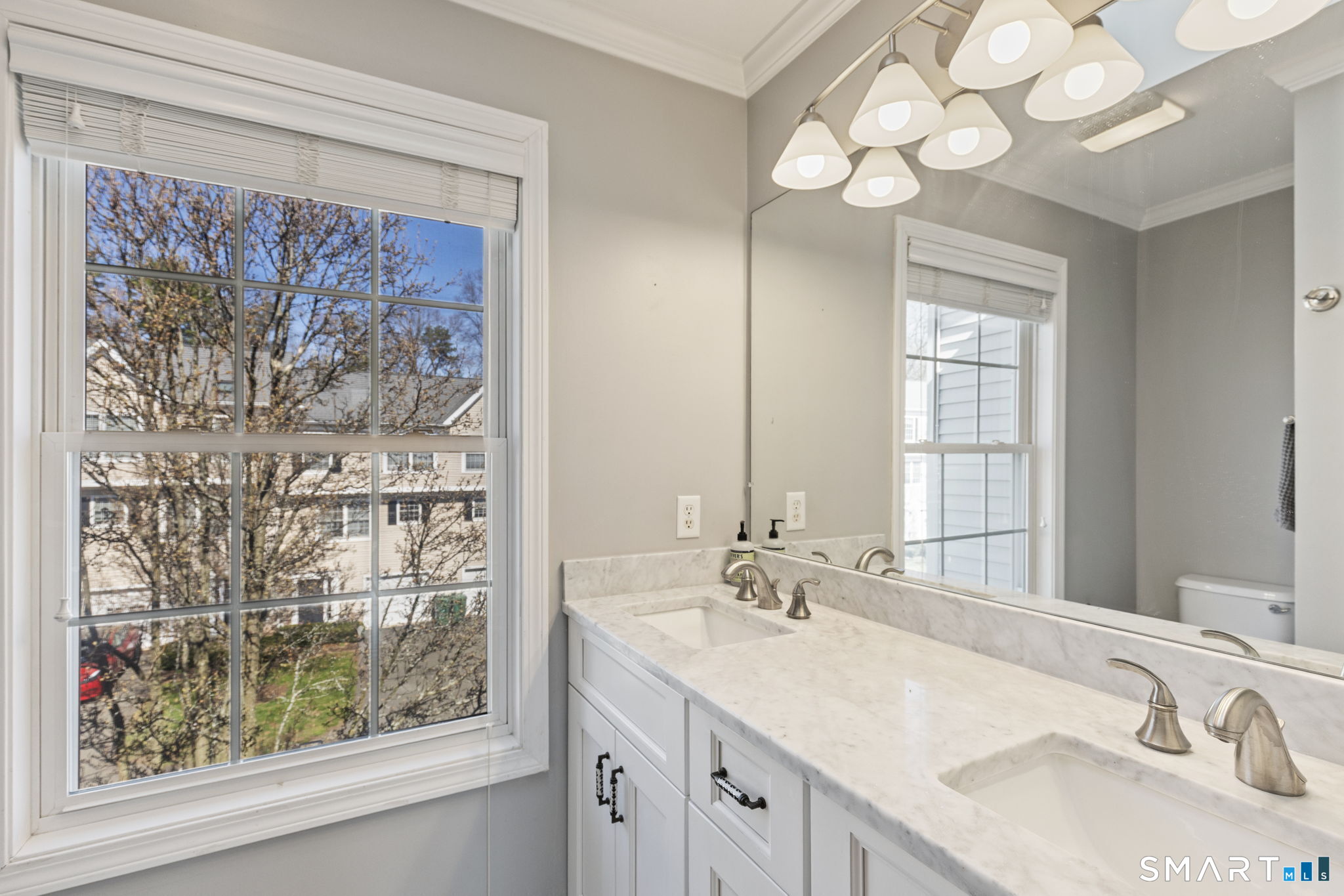 46 Donahue Lane Manchester CT 06042