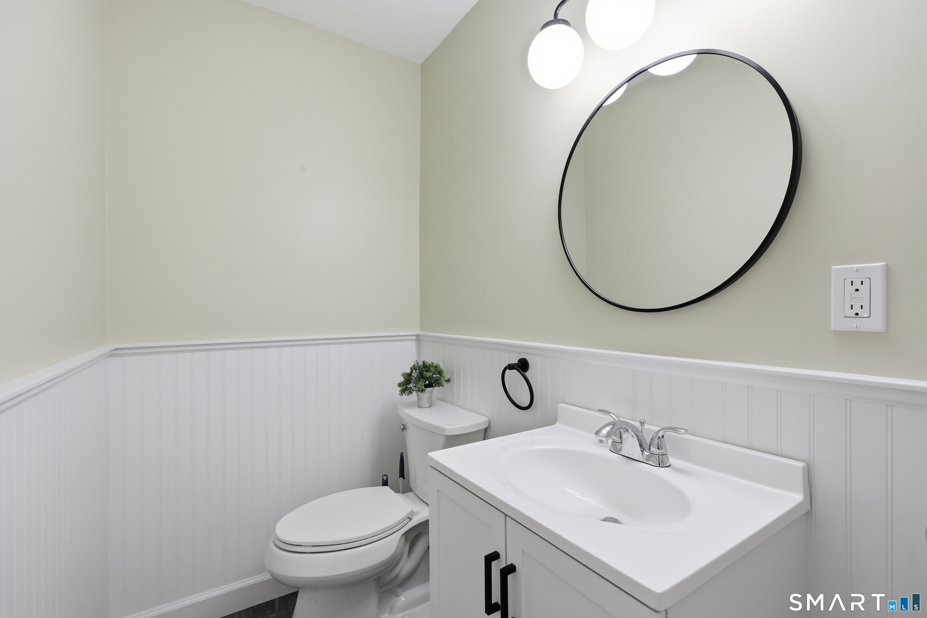1 Wickhams Fancy Canton CT 06019