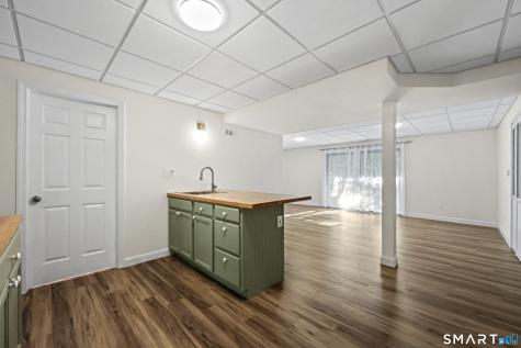 1 Wickhams Fancy Canton CT 06019
