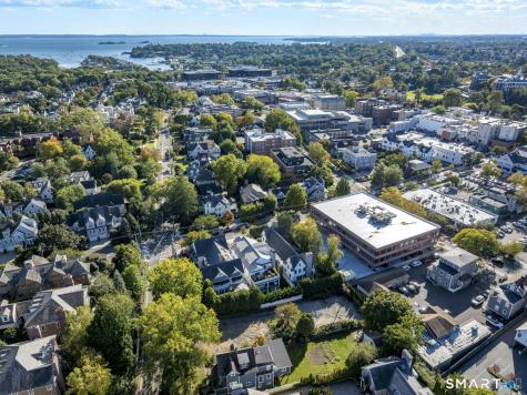 206 Milbank Avenue Greenwich CT 06830