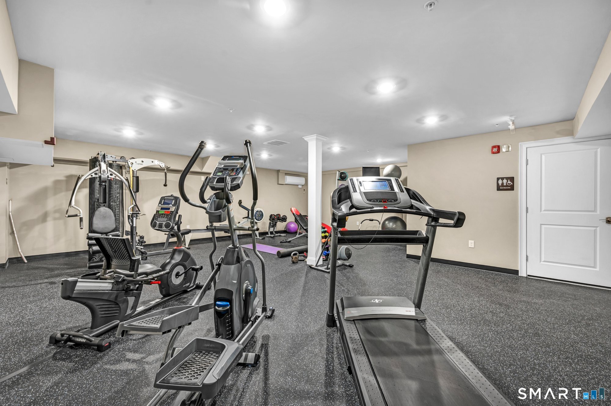 2 Bishop Road West Hartford CT 06119