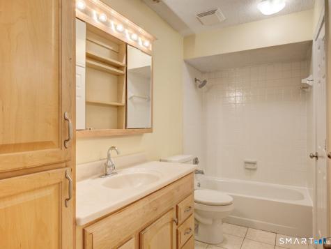 183 Carriage Crossing Lane Middletown CT 06457