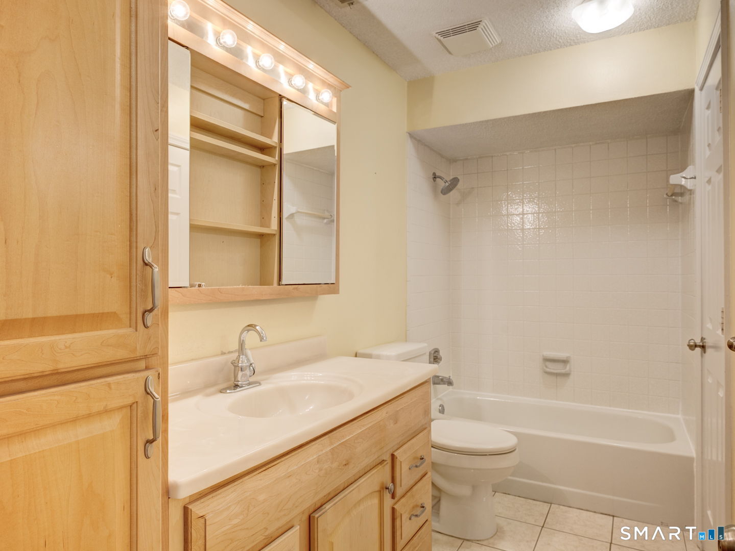 183 Carriage Crossing Lane Middletown CT 06457