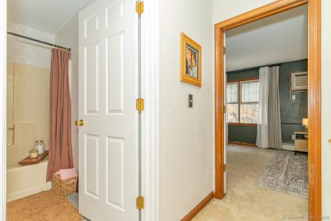 27 Deer Run Trail Manchester CT 06042