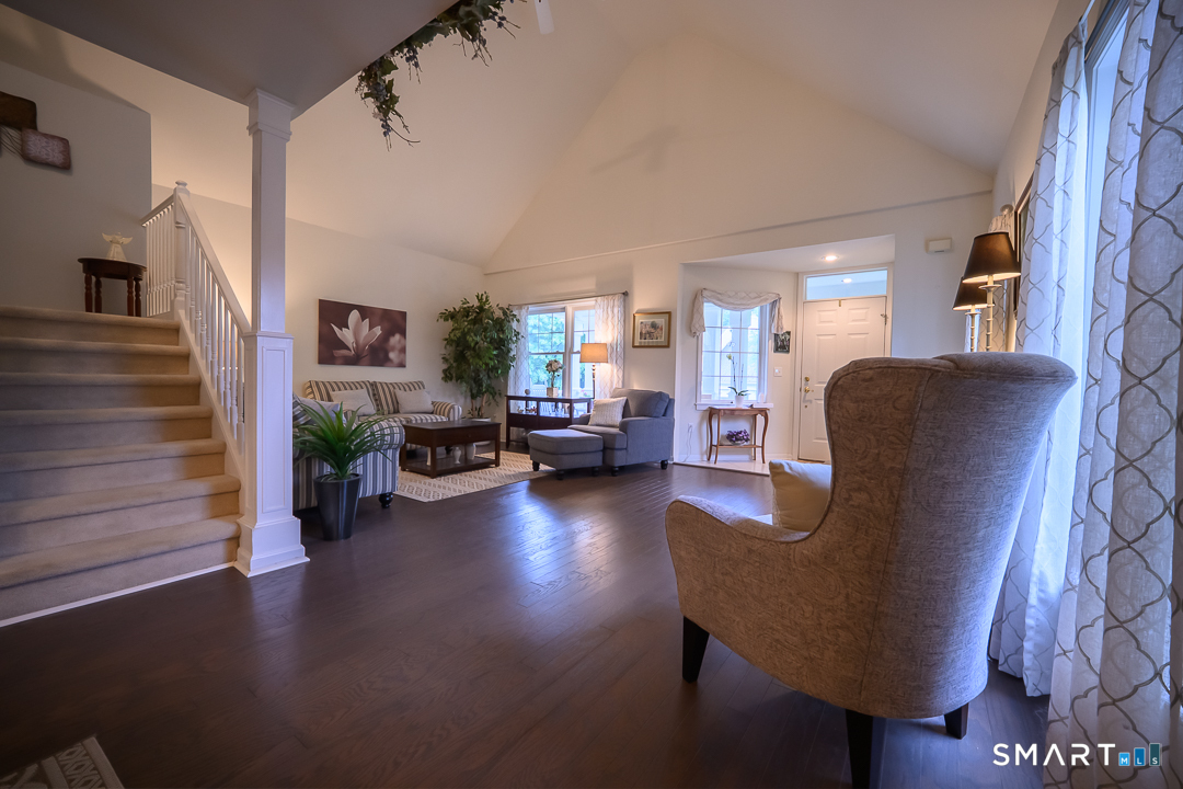 4 Kimberwick Court Middlebury CT 06762