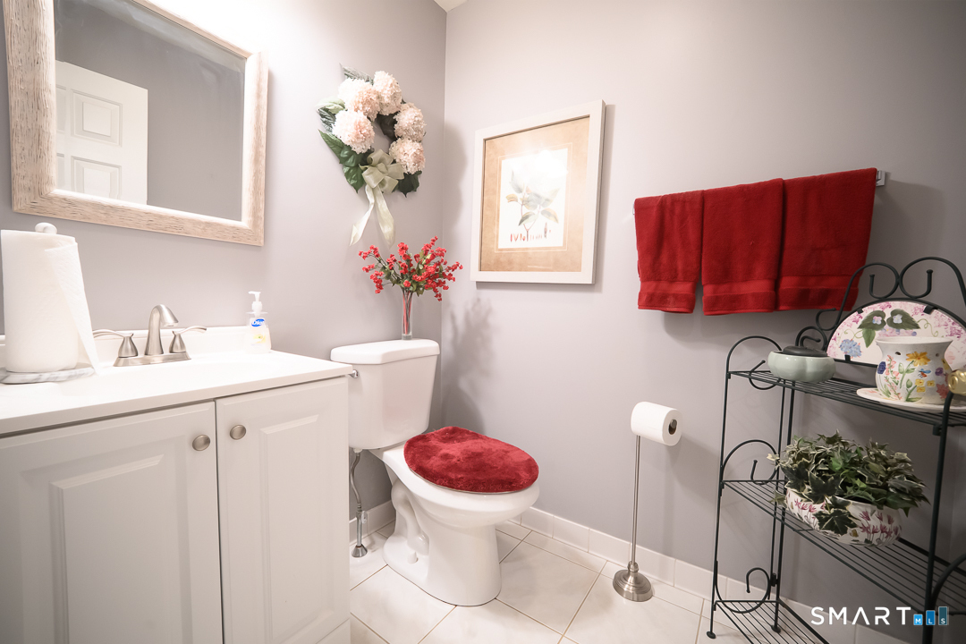 4 Kimberwick Court Middlebury CT 06762