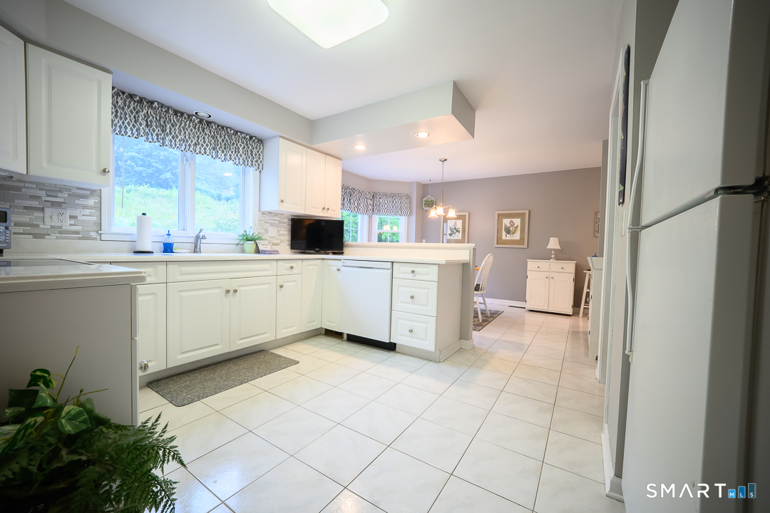 4 Kimberwick Court Middlebury CT 06762