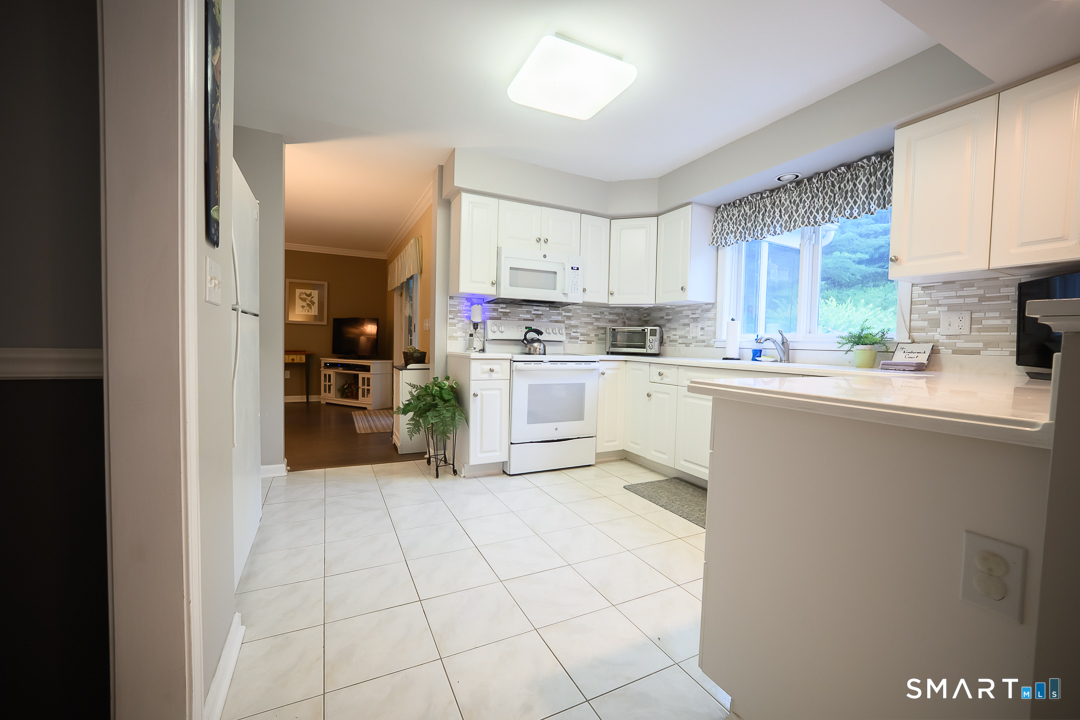 4 Kimberwick Court Middlebury CT 06762