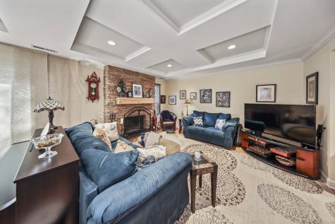 1008 Heritage Village Southbury CT 06488