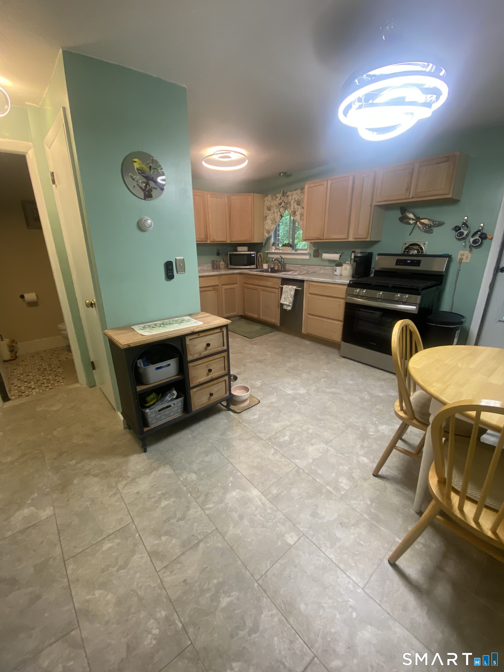 304 Green Road Manchester CT 06042