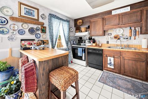 774 Long Hill Road Middletown CT 06457