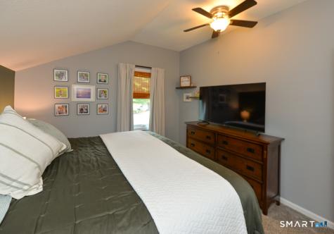 14 Far View Commons Southbury CT 06488