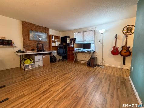 239 Farmington Avenue Hartford CT 06105