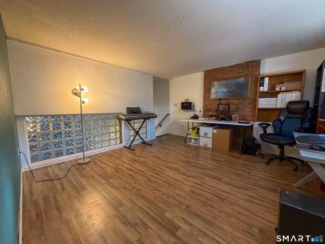 239 Farmington Avenue Hartford CT 06105