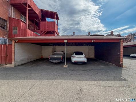 239 Farmington Avenue Hartford CT 06105