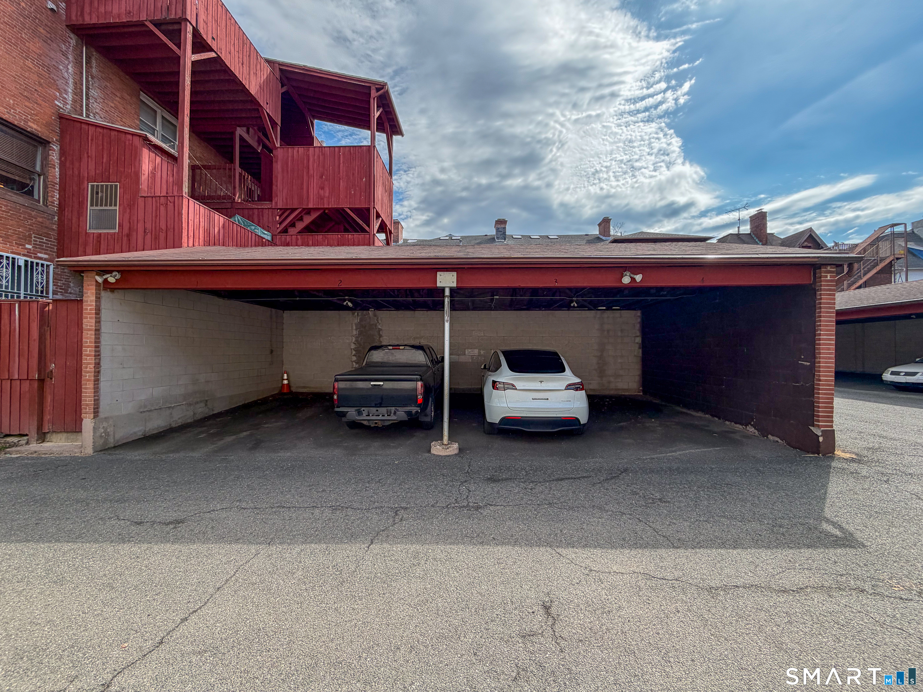 239 Farmington Avenue Hartford CT 06105