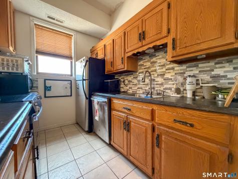 239 Farmington Avenue Hartford CT 06105