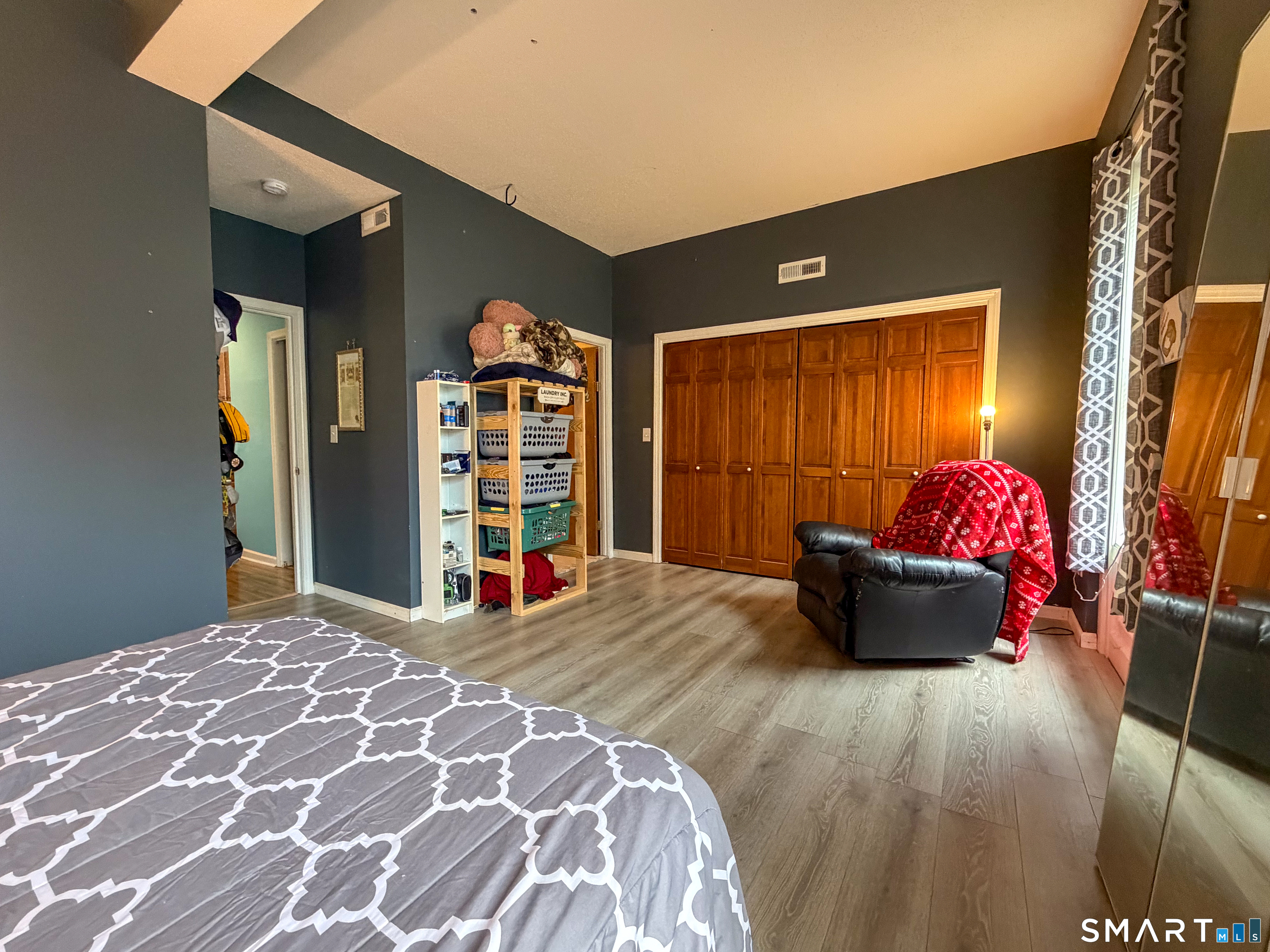 239 Farmington Avenue Hartford CT 06105