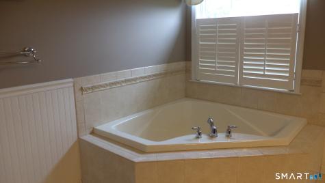 8 Sampson Terrace Danbury CT 06810