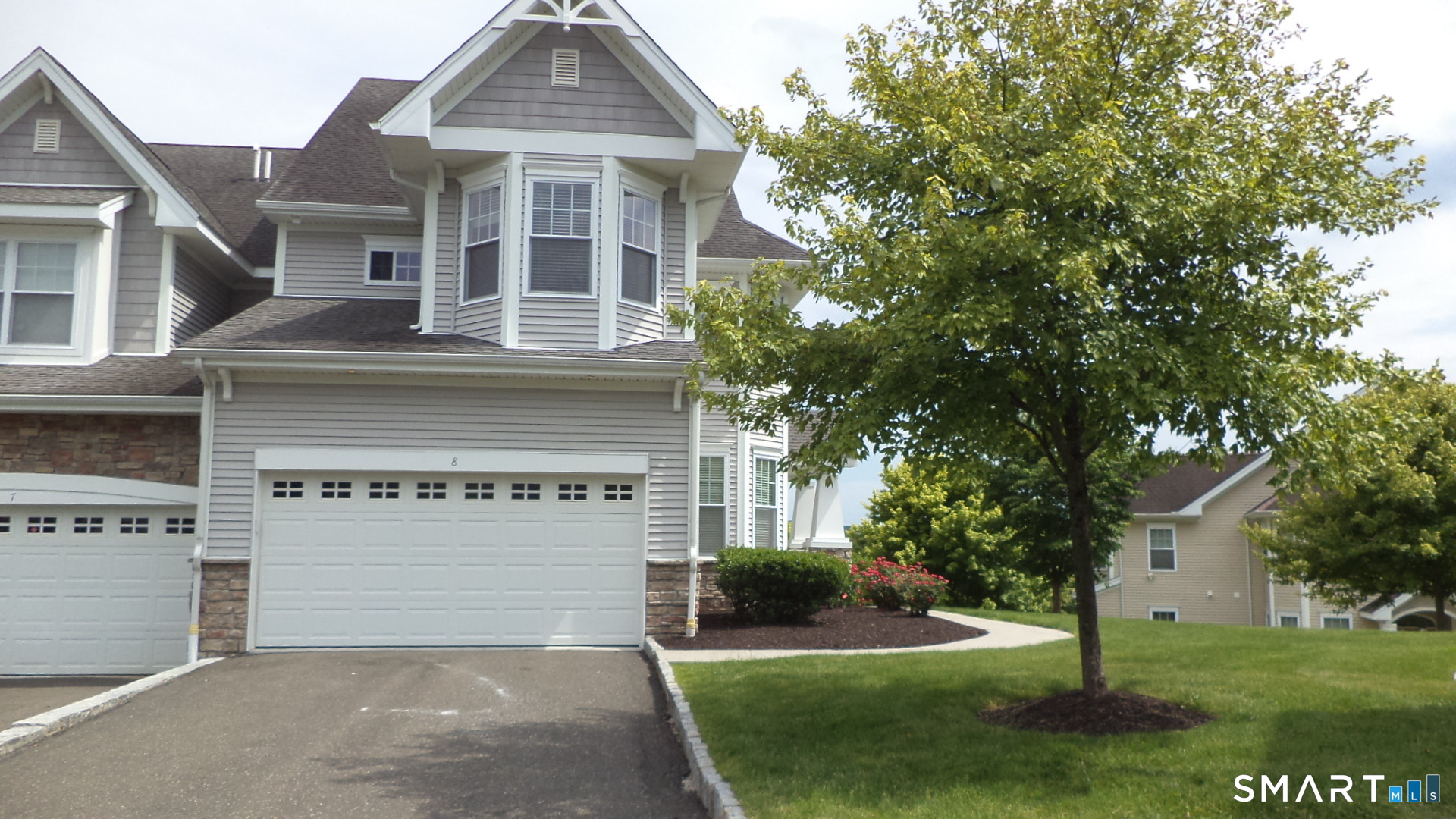 8 Sampson Terrace Danbury CT 06810