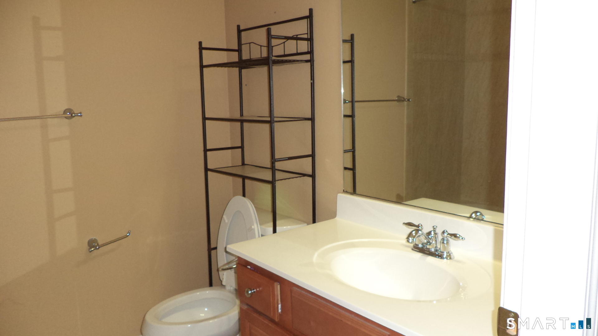 8 Sampson Terrace Danbury CT 06810