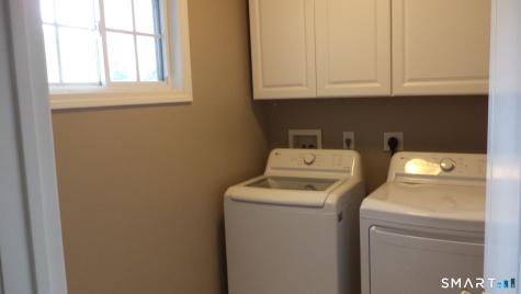 8 Sampson Terrace Danbury CT 06810