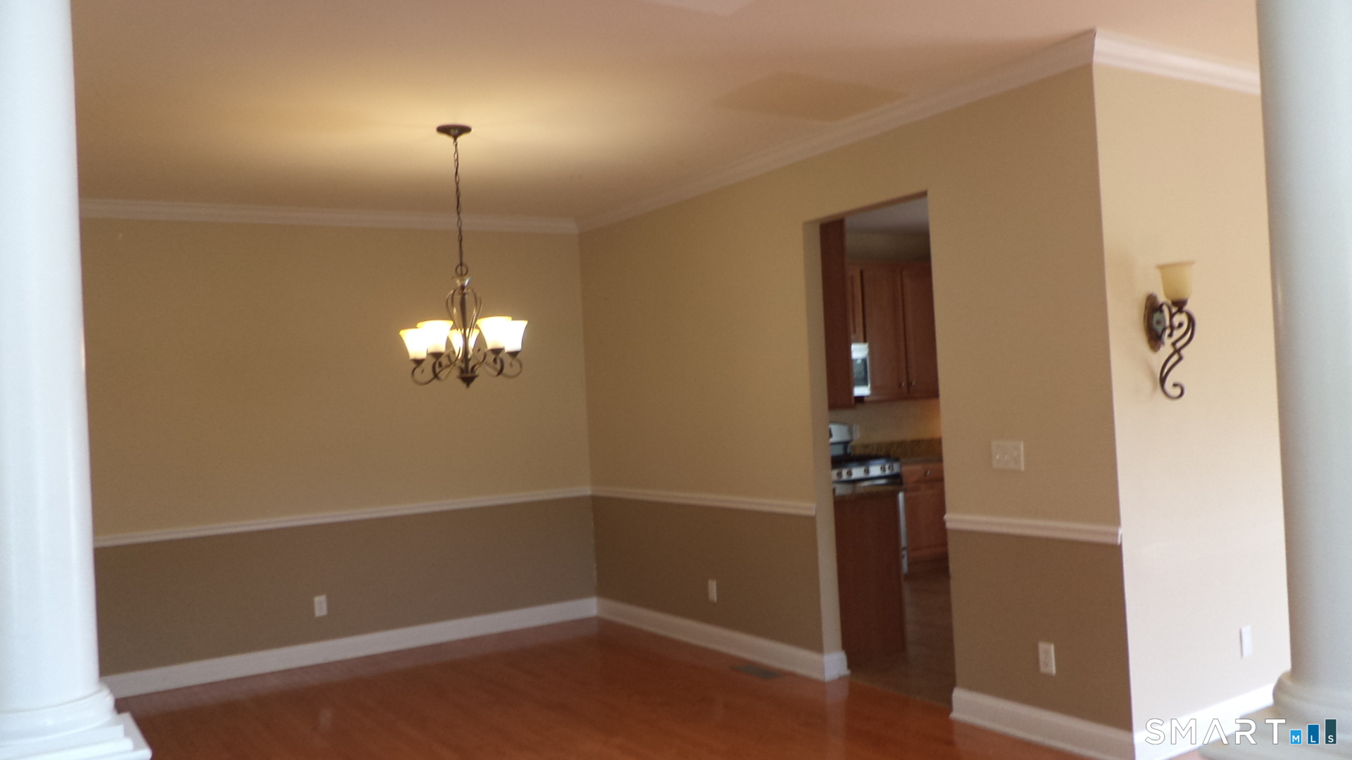 8 Sampson Terrace Danbury CT 06810