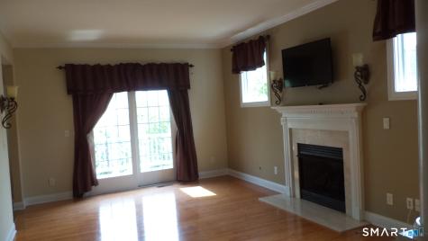 8 Sampson Terrace Danbury CT 06810