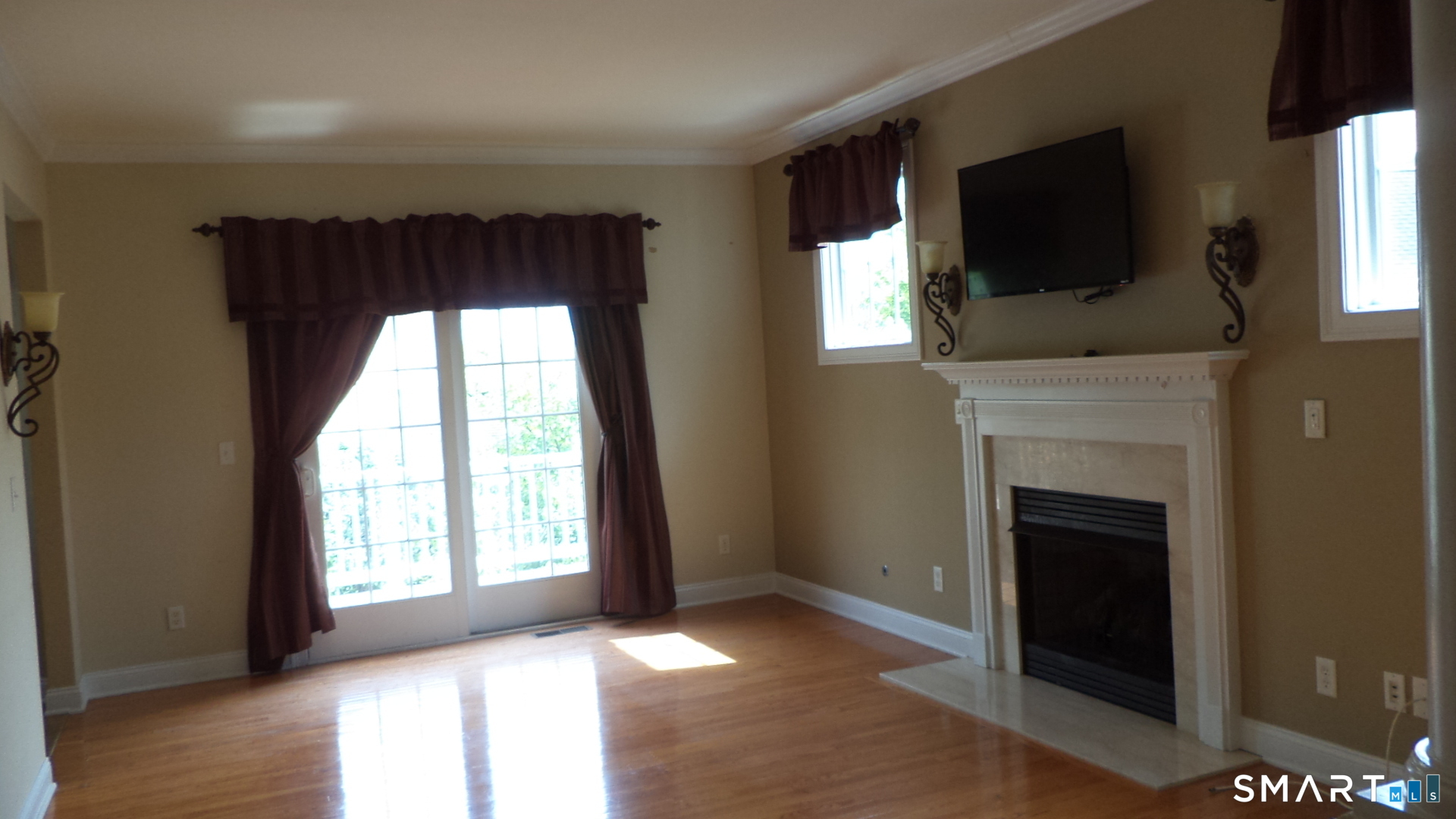 8 Sampson Terrace Danbury CT 06810
