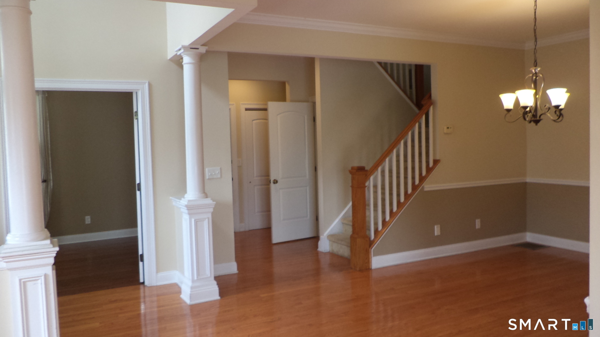 8 Sampson Terrace Danbury CT 06810