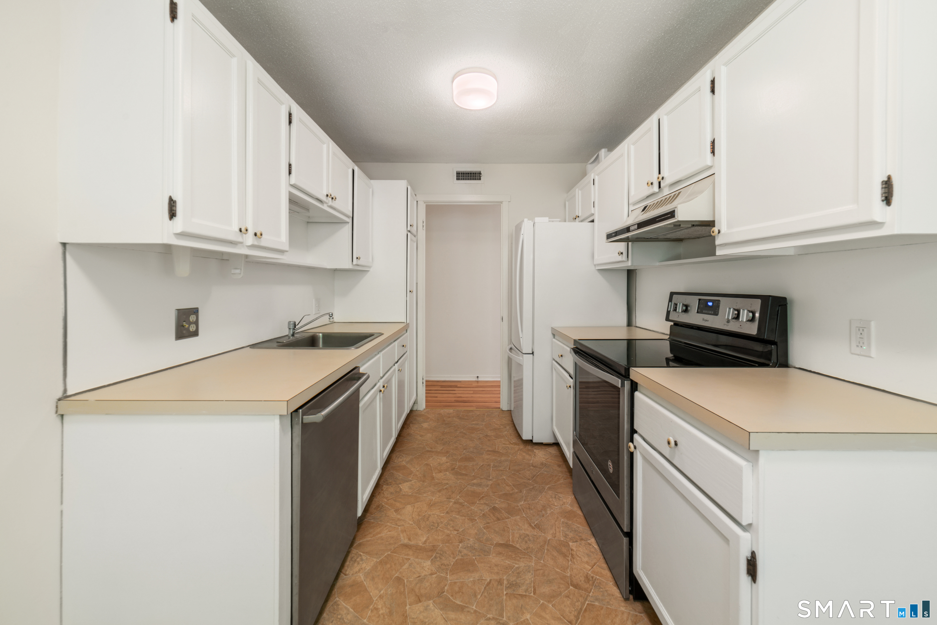 593 Heritage Village Southbury CT 06488