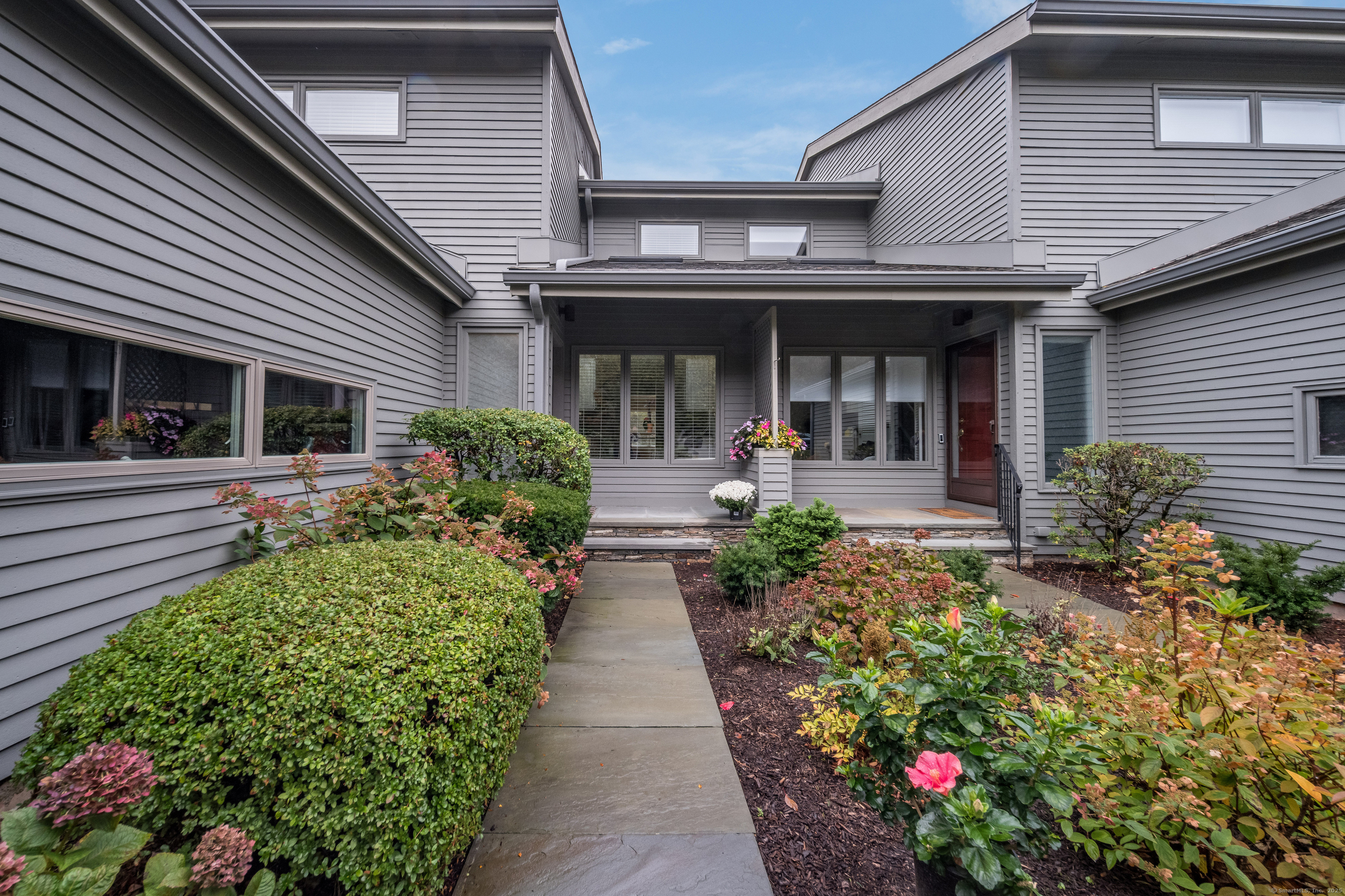 7 Kirbyshire Avon CT 06001