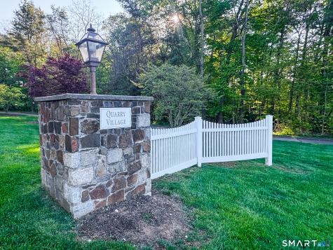 32 Quarry Village Road Cheshire CT 06410