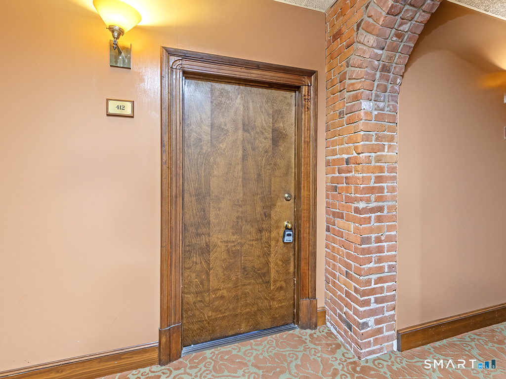 1 Linden Place Hartford CT 06106
