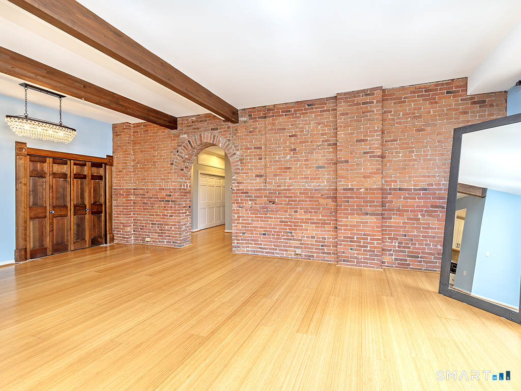 1 Linden Place Hartford CT 06106