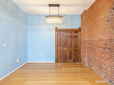 1 Linden Place Hartford CT 06106