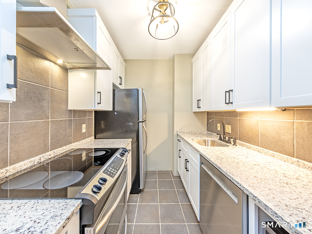 1 Linden Place Hartford CT 06106