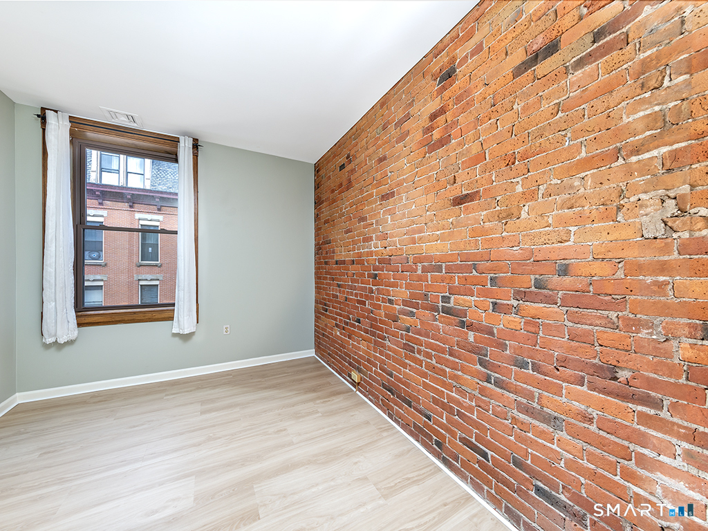 1 Linden Place Hartford CT 06106