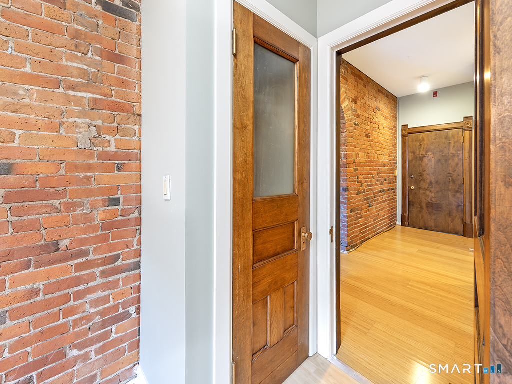1 Linden Place Hartford CT 06106