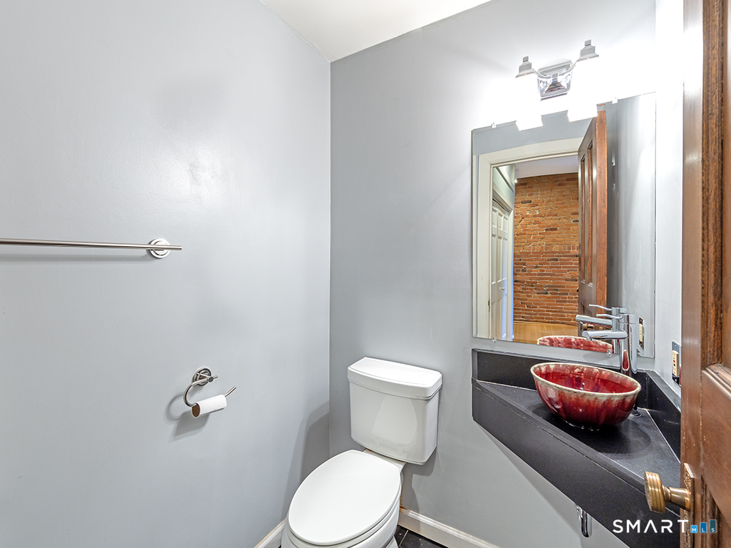 1 Linden Place Hartford CT 06106